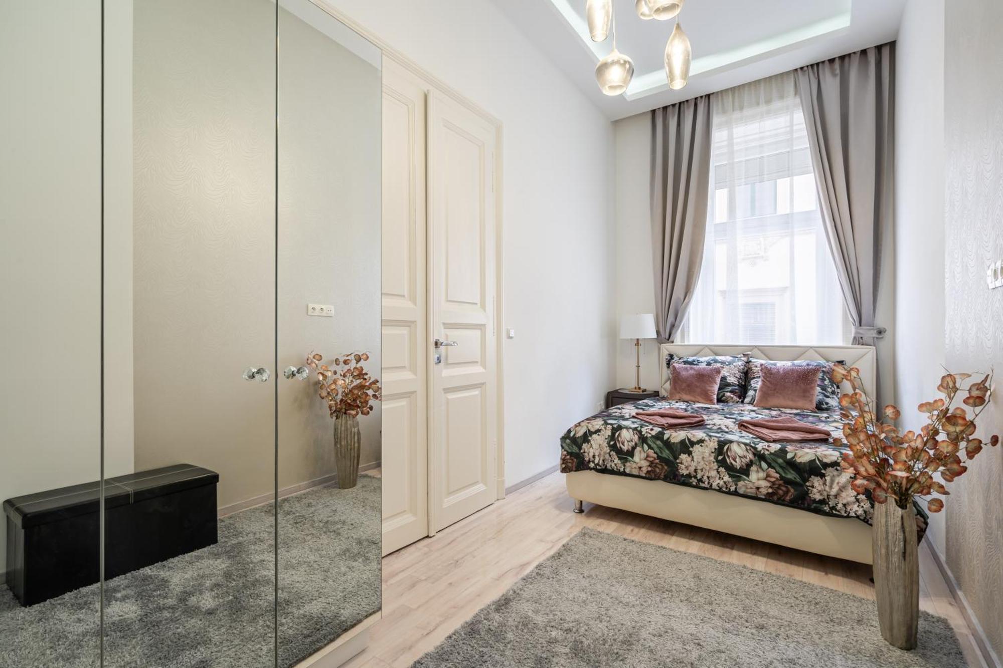 בודפשט Kiraly 35 Luxury Apartment With Free Parking מראה חיצוני תמונה